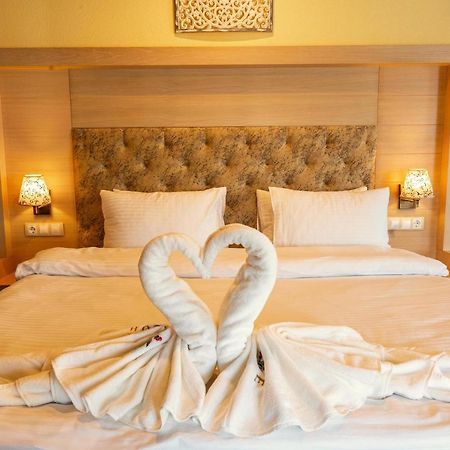 Boutique Hotel Provence Бутик Хотел Прованс ペトリチ エクステリア 写真