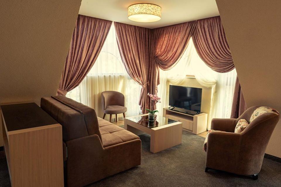 Boutique Hotel Provence Бутик Хотел Прованс ペトリチ エクステリア 写真